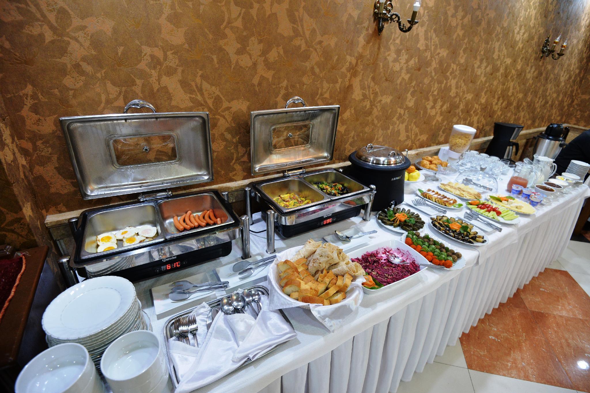 Yerevan Deluxe Hotel Екстериор снимка