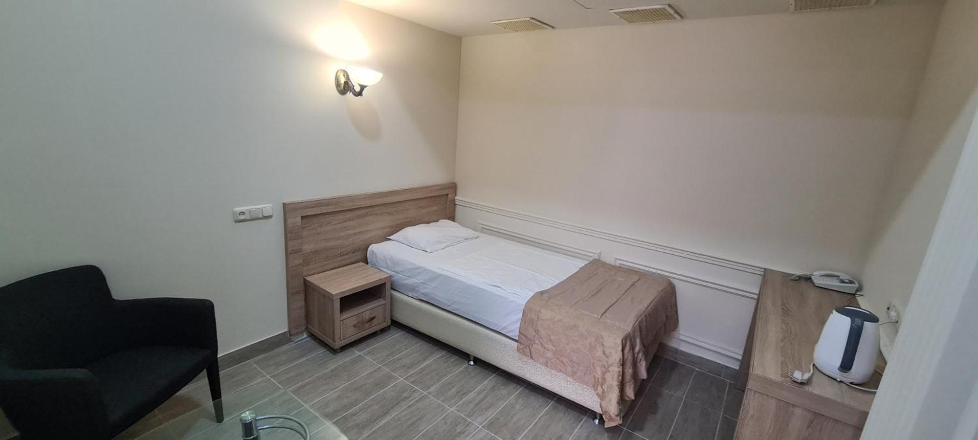 Yerevan Deluxe Hotel Екстериор снимка