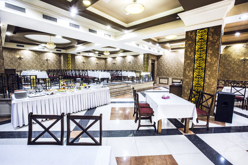 Yerevan Deluxe Hotel Екстериор снимка