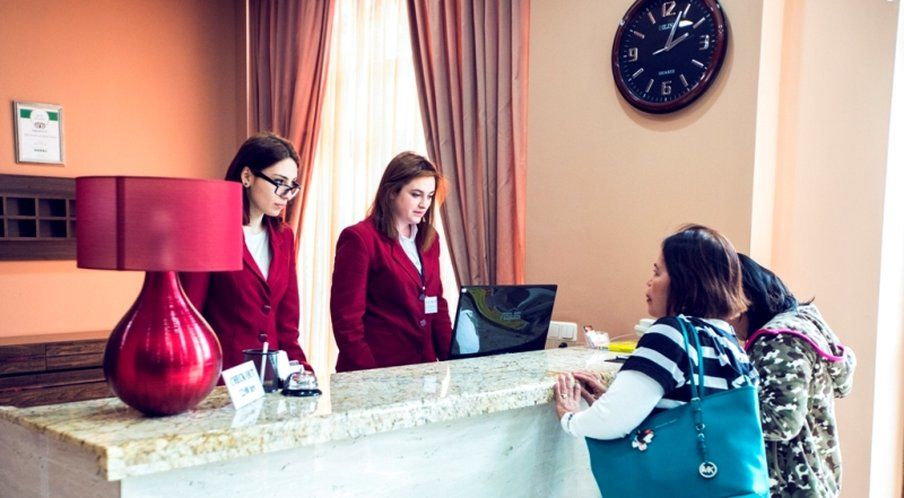 Yerevan Deluxe Hotel Екстериор снимка
